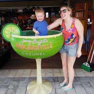 Meet your Posher, Kayla